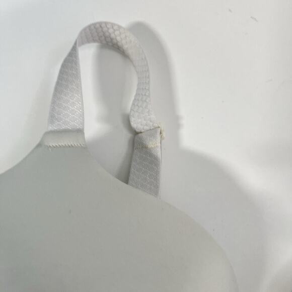 Lot Of 2 Vanity Fair Full Coverage Underwire Bras 42D Lightly Padded White Beig - Picture 3 of 10